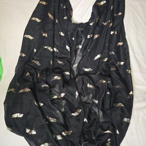 Source Unknown Black and Gold Feather Scarf
